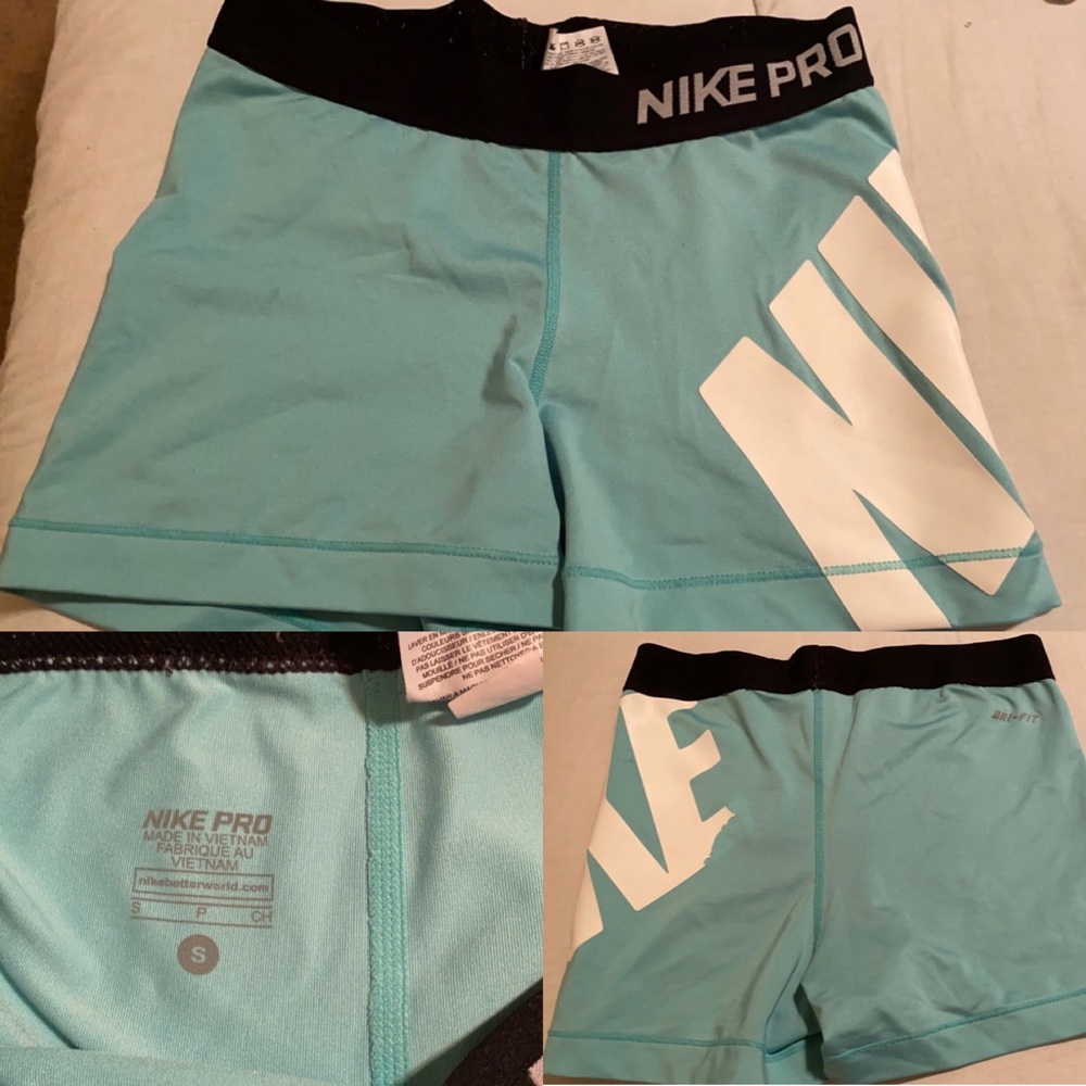 Women’s Nike pro shorts size small